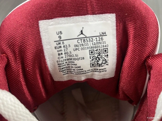 Cheap CT8532-126 Retro Cardinal Red Jordan 3 0820